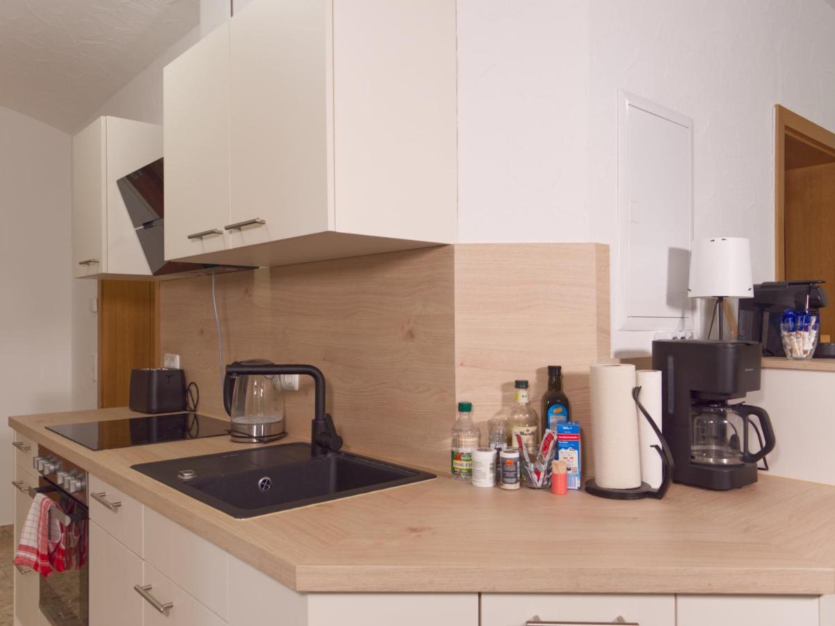 Bohnapartments Elisa: Cozy 3-Bedroom with Free Parking Erfurt Exterior photo